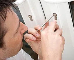 Gallery Locksmith Store Spring, TX 281-973-0466 - 16-Emergency-Unlock